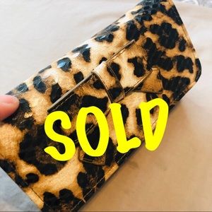Wallet leopard / cheetah print